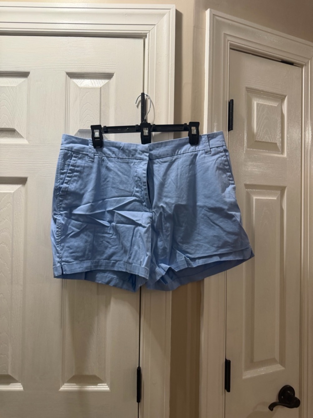 crown & ivy Light Blue Women's Chino Shorts